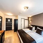 Mauritius Komfort In Der Altstadt Hotel Kolonia