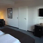Hotel Mauritius Komfort In Der Altstadt 3*