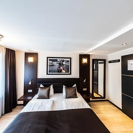 Mauritius Komfort In Der Altstadt Hotel Cologne
