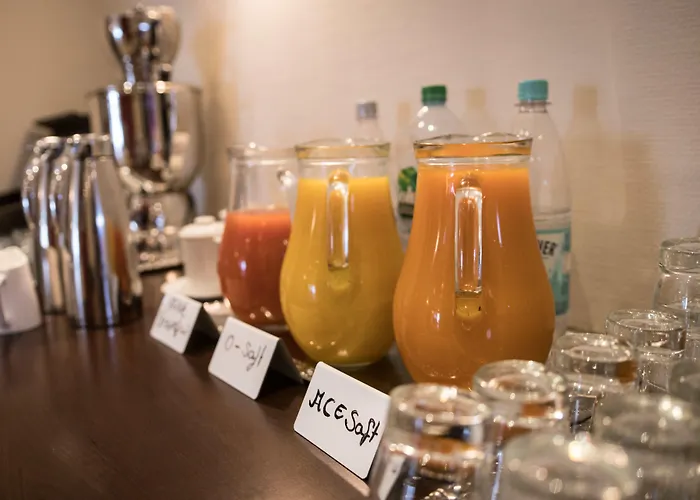 Mauritius Komfort In Der Altstadt Keulen