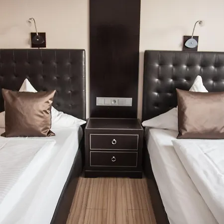 فندق Mauritius Komfort In Der Altstadt كولونيا