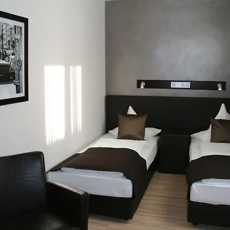 Hotel Mauritius Komfort In Der Altstadt 3*