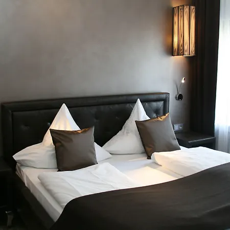 Mauritius Komfort In Der Altstadt Köln