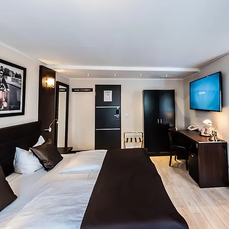 Hotel Mauritius Komfort In Der Altstadt Colónia