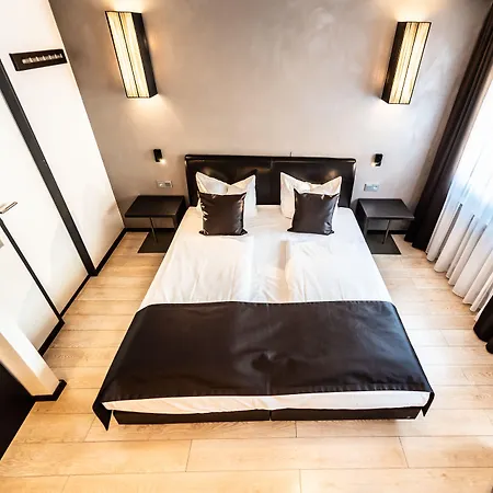 Mauritius Komfort In Der Altstadt كولونيا