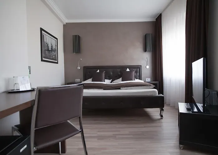 Hotel Mauritius Komfort In Der Altstadt 3*