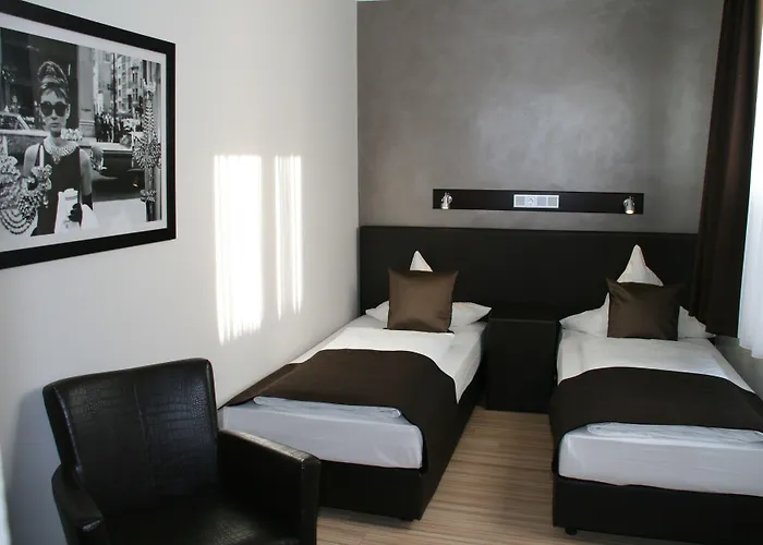 Hotel Mauritius Komfort In Der Altstadt 3*