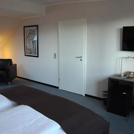 호텔 Mauritius Komfort In Der Altstadt 3*